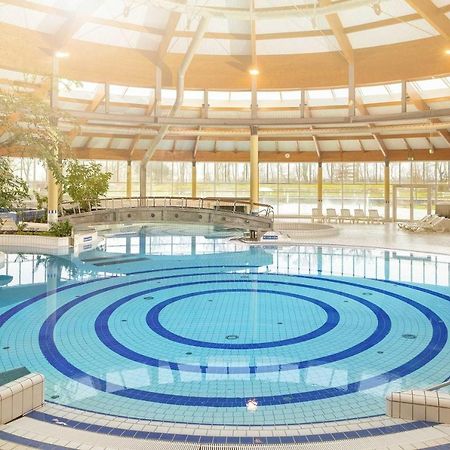 Terrasse, Gratis Nutzung Vom Ahoi Erlebnisbad Und Sauna In Sellin - Villa Karola Fewo 02 Goehren  Luaran gambar